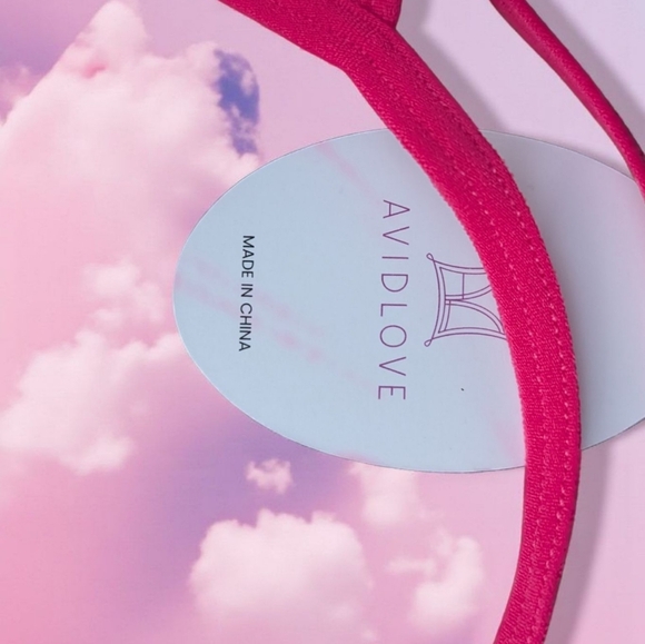 Avidlove Rose Red Lace Thong Panty Size XL (New) - Picture 3 of 6